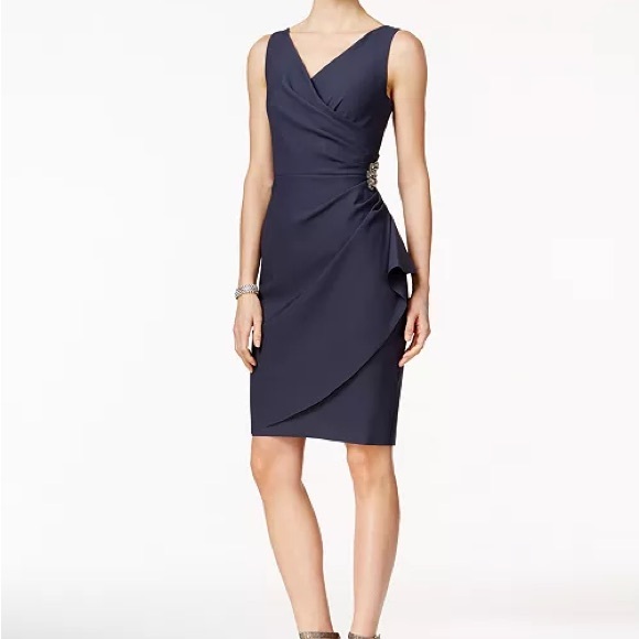 Alex Evenings Dresses & Skirts - Elegant Navy Sleeveless Dress